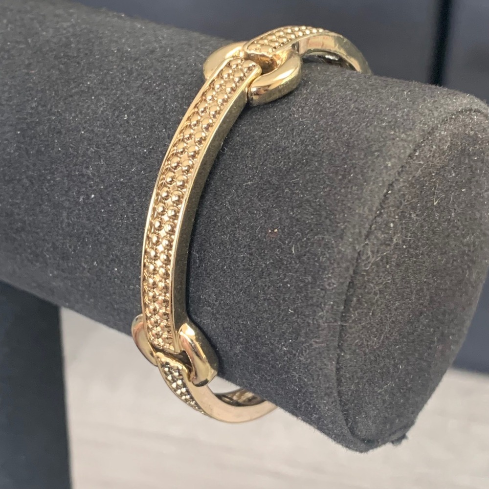 Gold Tone Textured Link Stretch Bangle Bracelet 4804